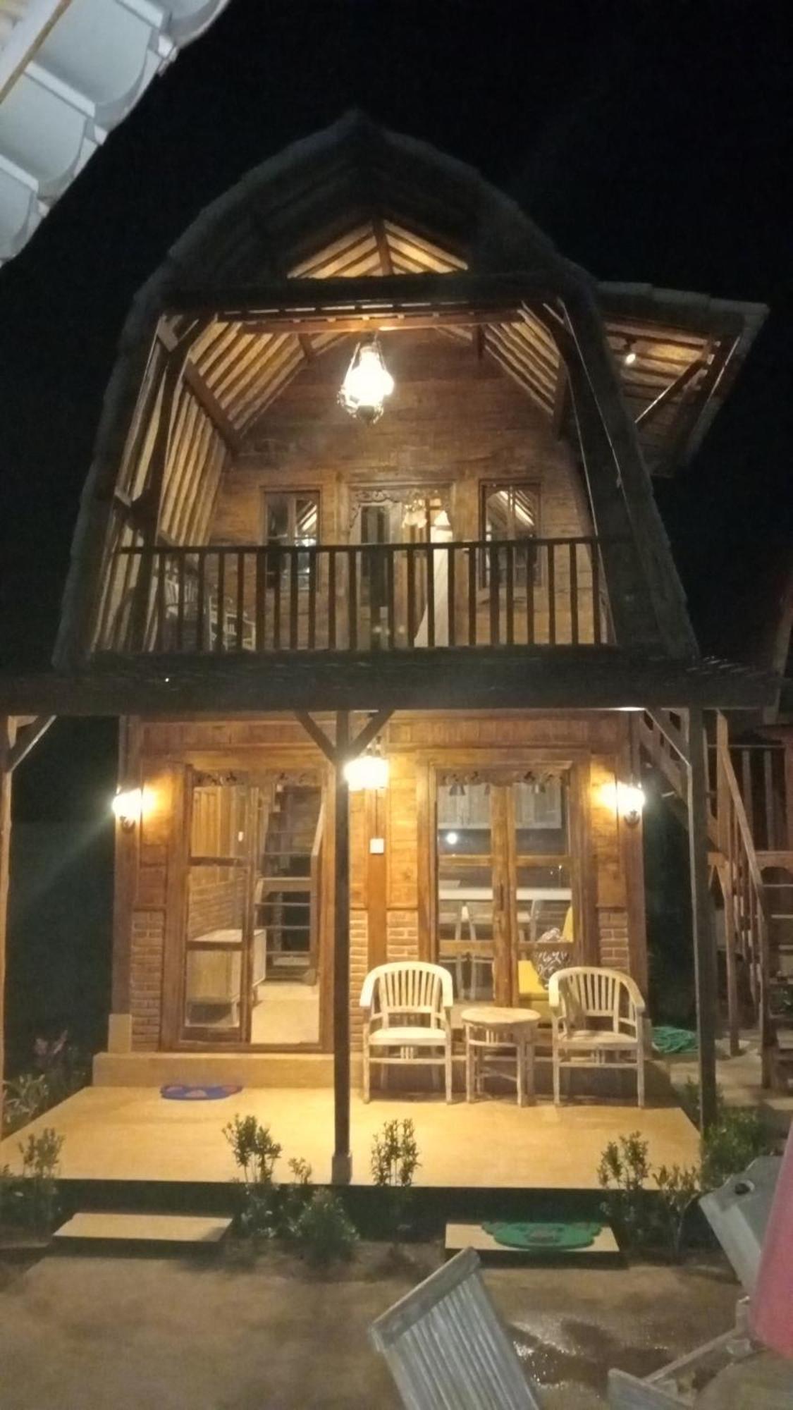 Villa Melasti Amed Exteriör bild